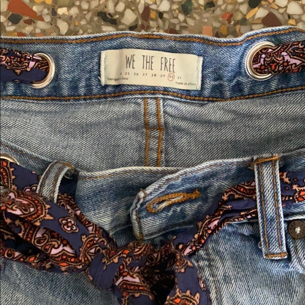 Jean Shorts - Picture 3 of 4